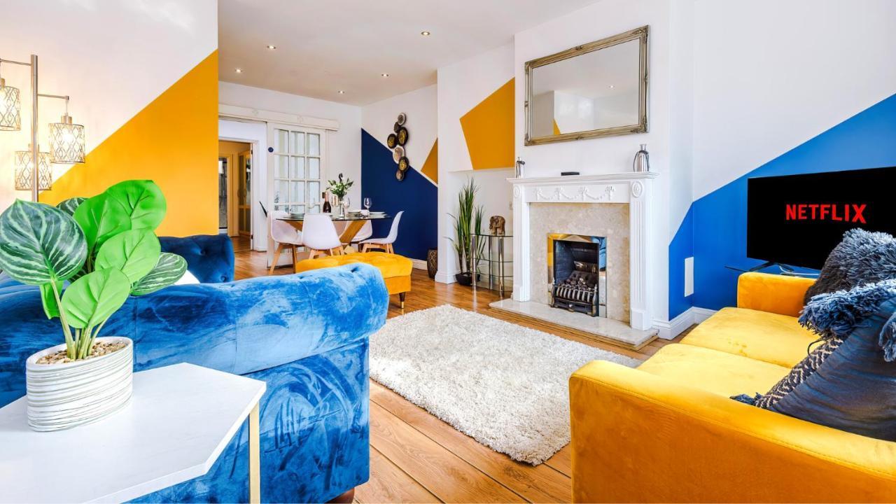 Newhall Road - 4 Bedroom Chester Home - Parking Wervin Екстериор снимка